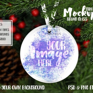 Farbstoff Sublimation rund Glas Weihnachtsornament Mockup | Fügen Sie Ihr eigenes Bild und Hintergrund hinzu