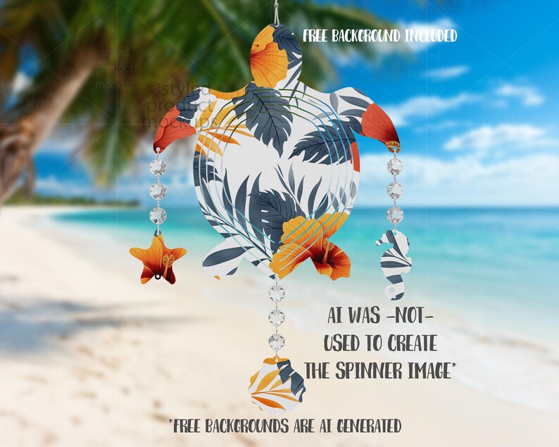 Op de afbeelding: Een decoratieve windspinner in de vorm van een schildpad met een tropisch bloemenpatroon in oranje, wit en marineblauw. De spinner heeft kristallen accenten en hangende zeester- en zeepaardjesbedels. De tekst "FREE BACKGROUND INCLUDED" en "AI WAS -NOT- USED TO CREATE THE SPINNER IMAGE" zijn zichtbaar.