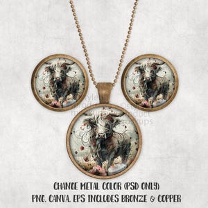 Może przedstawiać: Zestaw biżuterii w odcieniu brązu, składający się z naszyjnika z wisiorkiem i pasujących kolczyk&oacute;w. Każdy element przedstawia obraz w stylu akwareli szkockiej krowy z kwiatowymi akcentami. Widoczny jest tekst "CHANGE METAL COLOR (PSD ONLY) PNG. CANVA. EPS INCLUDES BRONZE & COPPER".