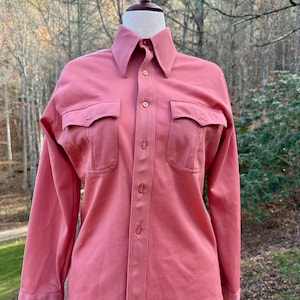 Vintage 60s Western Blouse: Coral Pink Button-Up Shirt, Size Medium