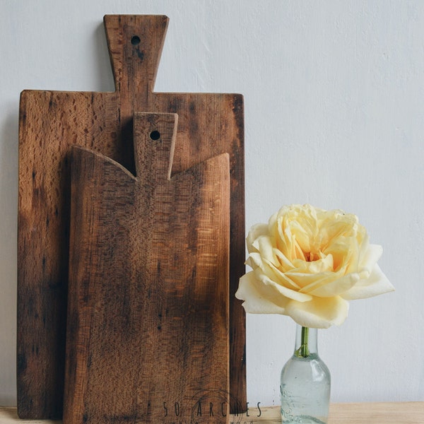 set of 2 handmade vintage inspired french breadboards,old hardwood,beech barnwood,rustic,black patina,shabby,raw,farmkitchen decoration