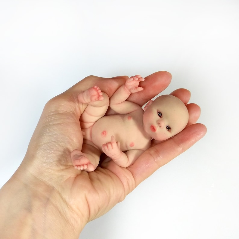 約11.5㎝ めいちゃん 女の子 フルシリコンベビー ミニチュア 約11.5㎝ めいちゃん 女の子 フルシリコンベビー ミニチュア
