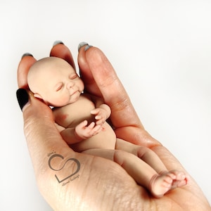 Solid silicone miniature sleeping baby boy Leo 11,6 cm image 1