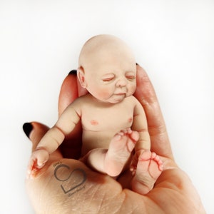 Solid silicone miniature sleeping baby boy Leo 11,6 cm image 4