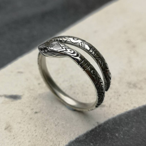 Sterling Silver Serpent or Snake Ring Size 3.5 - Yourgreatfinds