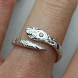 Solid Silver Salt and Pepper diamond engraved snake ring