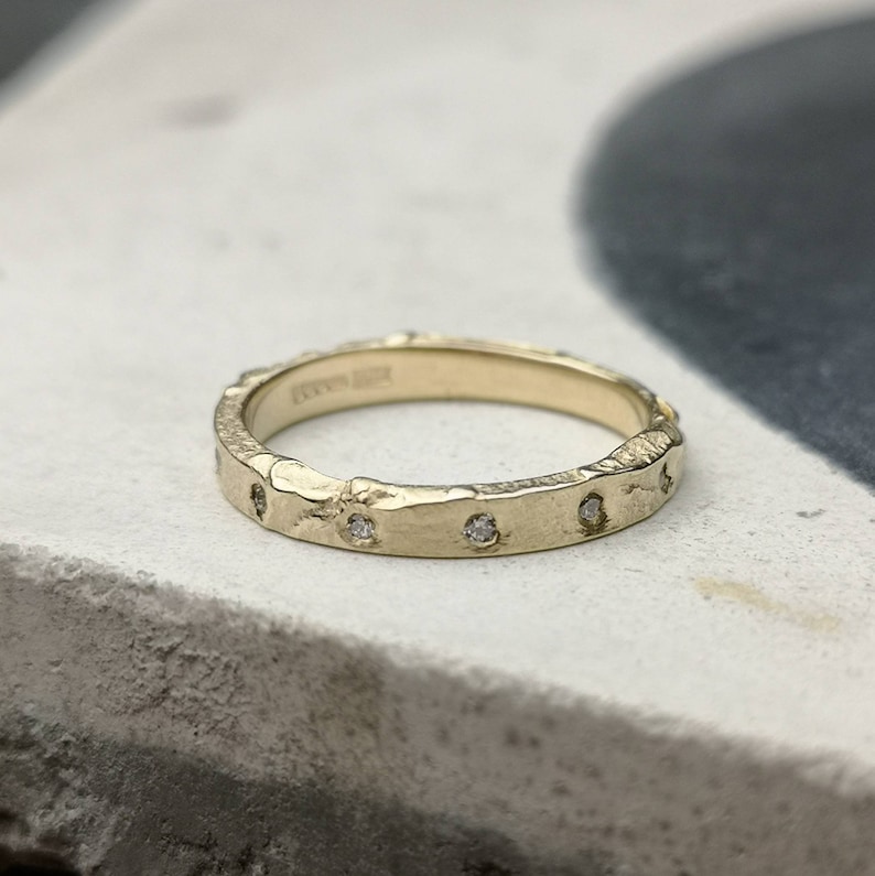 Salt & Pepper Diamond solid 9ct Gold textured Ring Unique | Etsy