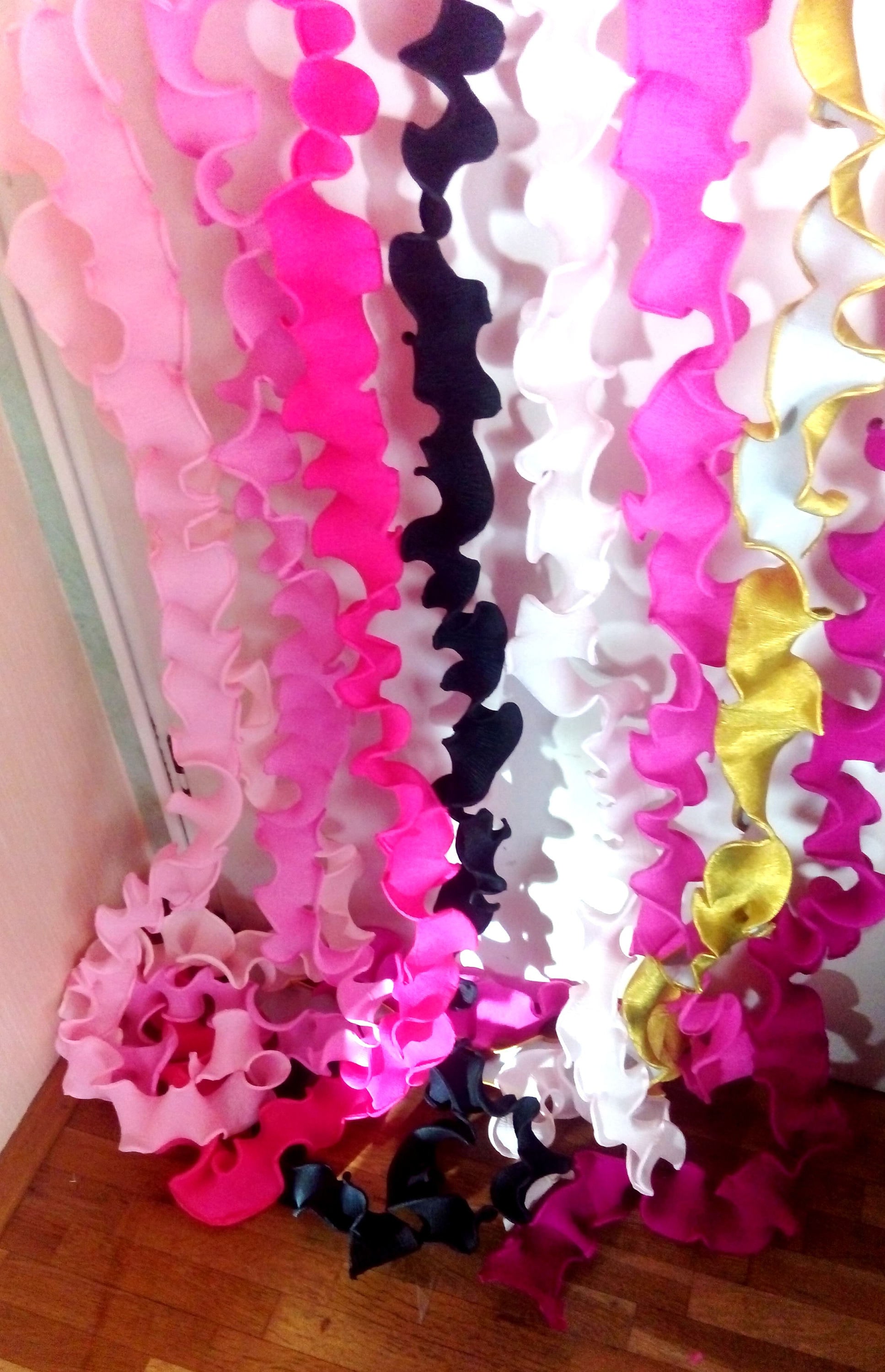 12 Crepe Paper Streamer Backdrop Victoria Pink Gold Wall Etsy