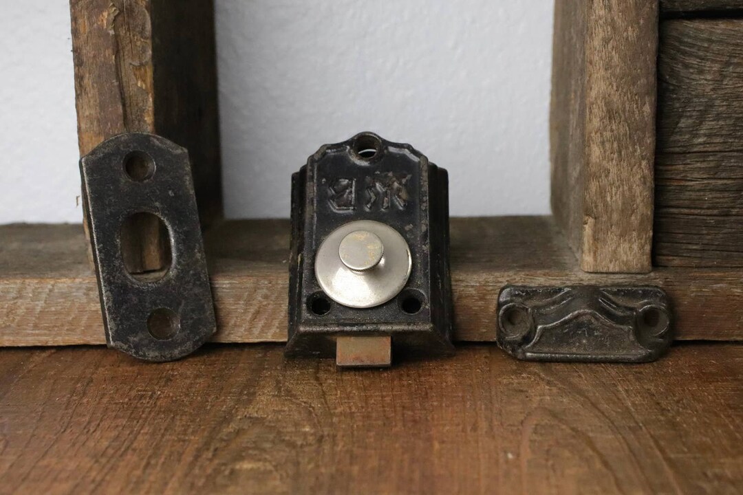 Antique WB Lock and Co. Vintage Cast Iron Door Lock Circa 1890's NO KEY ...