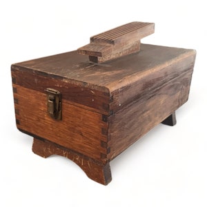 Shoe shine buffer shop