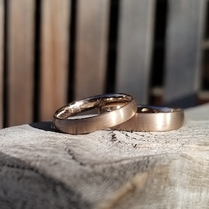 W11 ELEGANT & SIMPLE - Wedding rings set gold - individual, unusual, oval rounded, wedding rings in Dawnrose 750