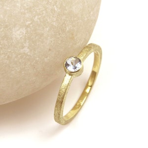 AQUAMARINE & YELLOW GOLD 585 delicate engagement ring 1.5 mm image 4