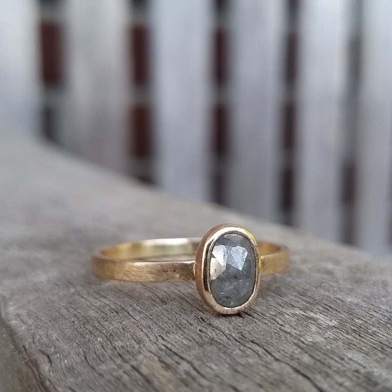 DIAMANTRING grau oval rosecut in Roségold Unikat Bild 1