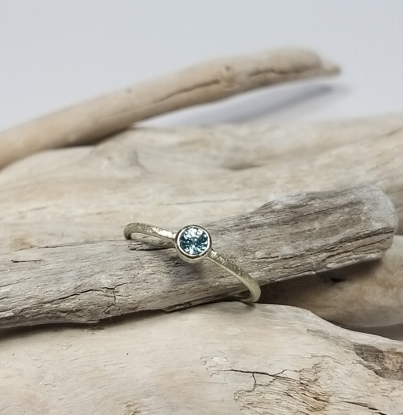 delicate & BLUE simple, elegant engagement ring with real blue zircon image 4