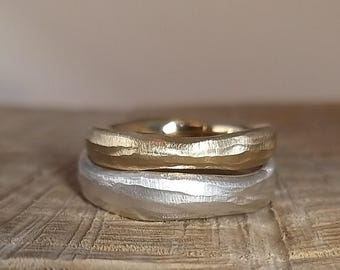 2F15 UNGLEICHE Eheringe, geschwungen in Silber und Gold, individelle Paarringe, hangearbeitet