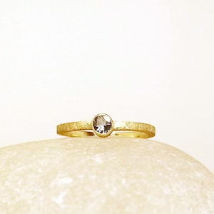 AQUAMARINE & YELLOW GOLD 585 - delicate engagement ring 1.5 mm