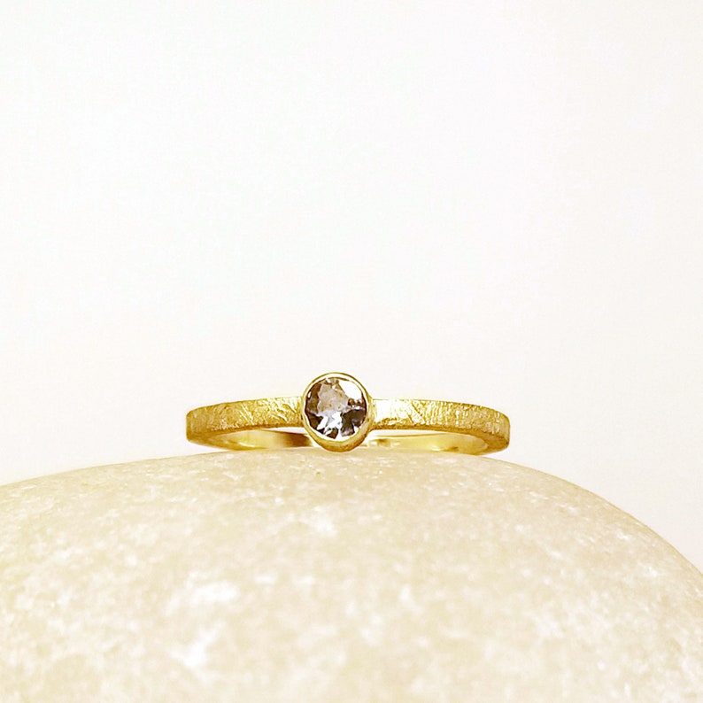 AQUAMARINE & YELLOW GOLD 585 delicate engagement ring 1.5 mm image 1