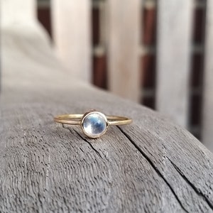 VR87 MOONSTONE & ROSE GOLD – engagement ring rose gold – individual, unusual, delicate, fine – proposal ring, opal ring handmade in Hamburg