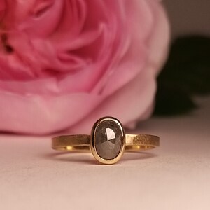 DIAMANTRING grau oval rosecut in Roségold Unikat Bild 7