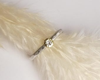 S17 SILBER & GOLD - individueller Verlobungsring mit Brillant in Gelbgold Fassung - Diamantring, handmade, Beisteckring, Vorsteckringring