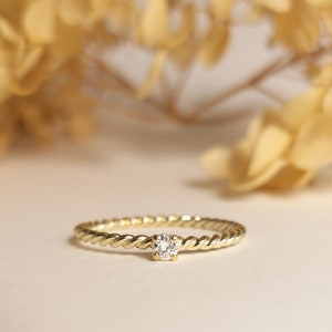 34 ROMANTIC & CORD – Engagement ring gold – brilliant, diamond, delicate – proposal ring, brilliant ring, diamond ring handmade in Hamburg