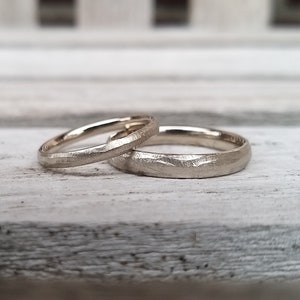 NARROW & STRUCTURE - Wedding rings in white gold 333, 585, 750