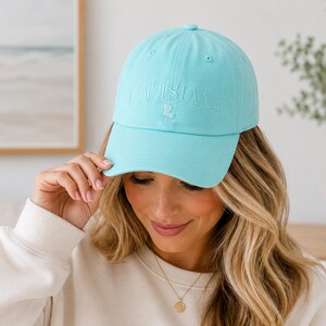 Minimalist LA Lavender Baseball Cap, Louisiana Dad Hat, Unstructured Embroidered Louisiana Hat immagine 4