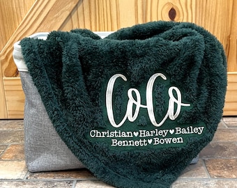 Custom Embroidered Blanket, Personalized Mom Blanket, Custom Mama Throw, Customized Grandmother Gift, Personalized Family Blanket