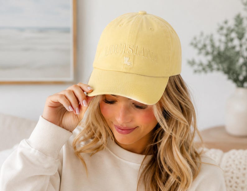 Minimalist LA Lavender Baseball Cap, Louisiana Dad Hat, Unstructured Embroidered Louisiana Hat immagine 3