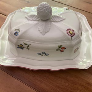 RARE FIND!! Villeroy and Boch Petite Fleur Butter Tray