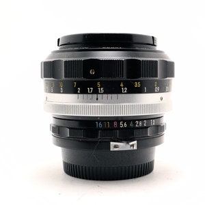 Nikon Nikkor 55mm f/1.2 - F Mount - 35mm film camera lens