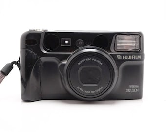 Fujifilm fuji Discovery 312 zoom  - Vintage Film - 35mm point shoot camera