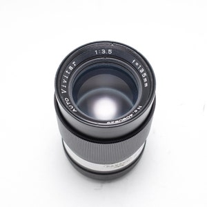 Vivitar 135mm  f/3.5 - Pentax M42 - 35mm film camera lens.