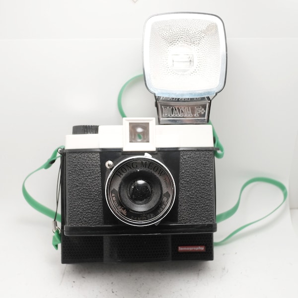Diana F+ Instant Mini camera - Lomo Lomography Fujifilm instax Camera