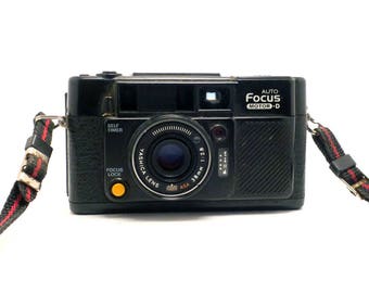 Yashica Auto Focus Motor - Sharp 38mm 2.8 lens - Vintage Film - 35mm point shoot camera