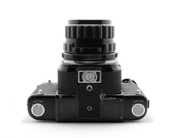 Pentax 6x7 67 - Medium Format Camera - Takumar 105mm 2.4 Lens