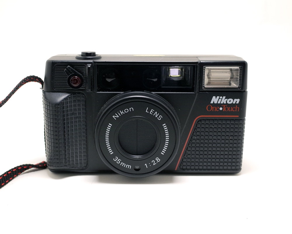 Nikon L35AF コンパクトフィルムカメラ 35mm F2.8 il_fullxfull.809177433_cuyy.jpg