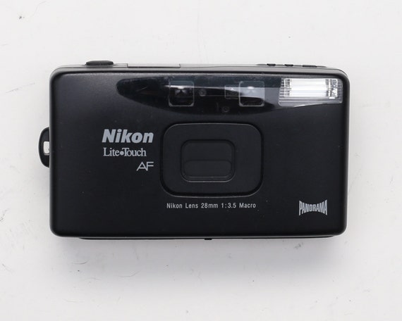 Nikon AF600 コンパクトカメラ 35mmフィルム Nikon Lite Touch AF 600 - 35 mm f/3.5 - ビンテージフィルム