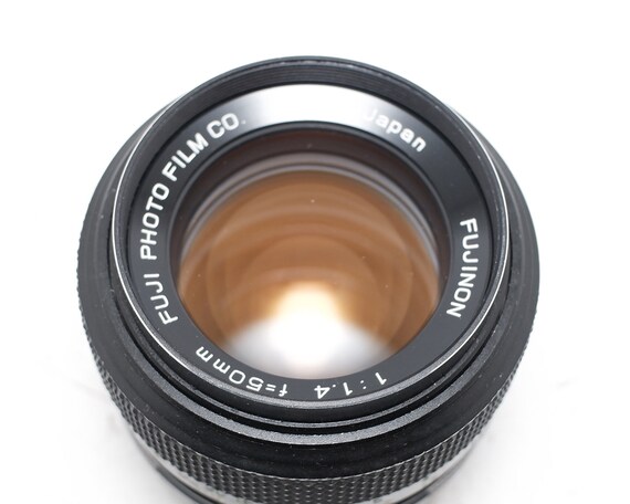 Fuji Fujinon 50mm 1.4 Lens - Vintage SLR M42 Mount Camera Fuji Fujinon 50mm 1.4 Lens - Vintage SLR M42 Mount Camera