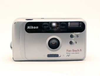 Nikon Fun Touch 5 29mm - Vintage Film - 35mm point shoot camera