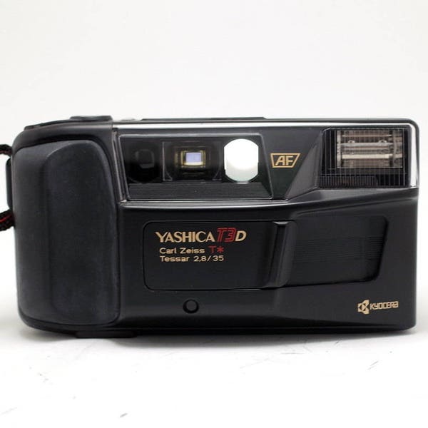 Yashica T3 - Zeiss 35mm f/2.8 - Vintage Film - 35mm point shoot camera