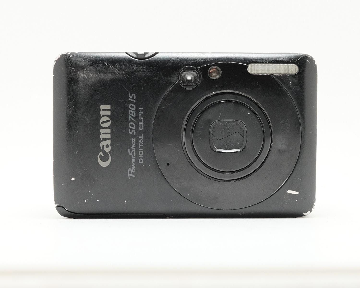 Canon Powershot Elph SD780 IS Point and Shoot Digital Camera