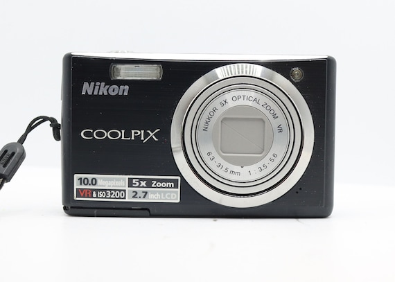 Nikon coolpix S560