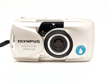 【週末価格】OLYMPUS Stylus Epic 35mm f/2.8 Olympus Infinity Stylus Epic All Weather 35mm Camera, Black