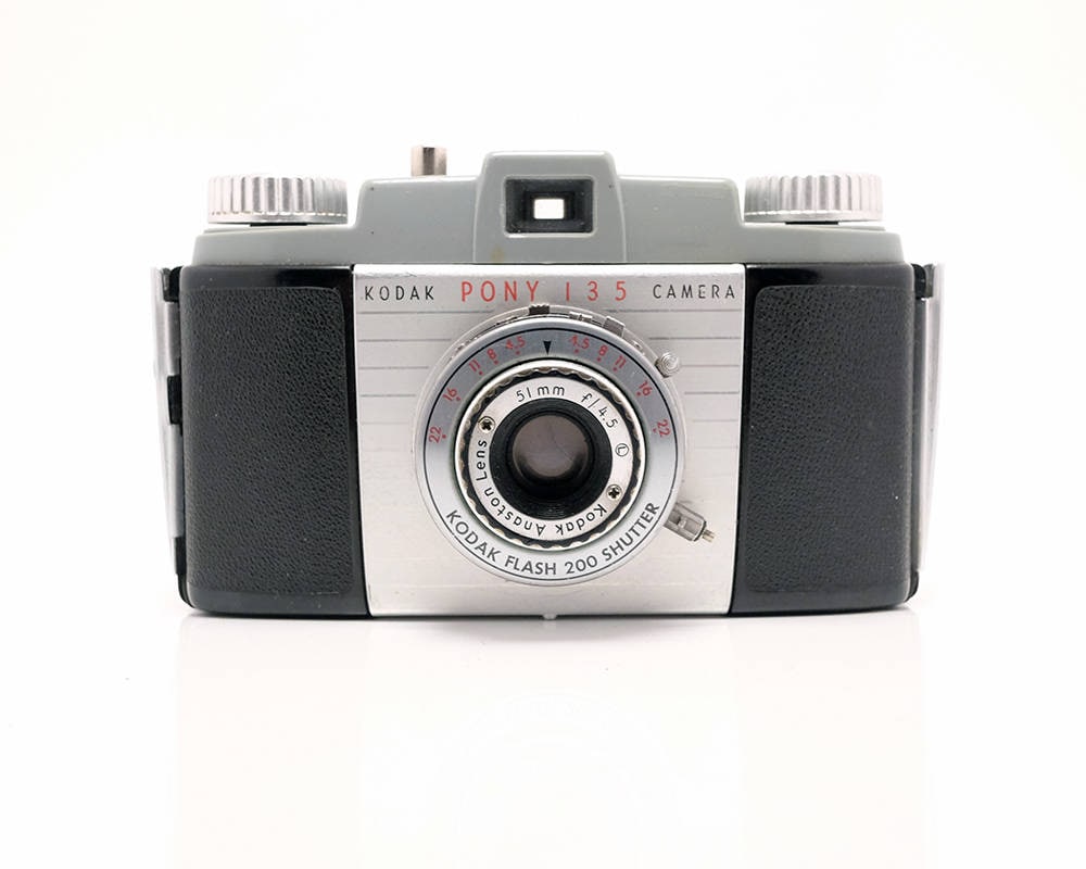 Appareil Photo Vintage Kodak Pony II – Avec étui – Excellent état