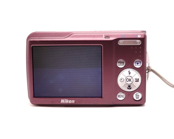 Nikon Coolpix S550 10.0 MP Digital BlueCamera w/ Battery