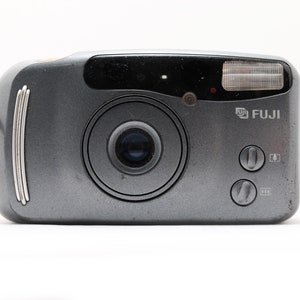 Fuji fujifilm DL-550 -  Vintage Film Photography - 35mm point shoot camera