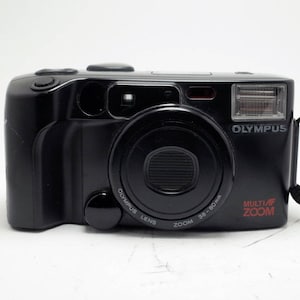 Olympus Infinity Zoom 200 - zoom lens camera -  Vintage Film - 35mm point shoot camera