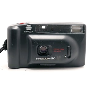 Minolta Freedom 50 - zoom lens camera -  Vintage Film - 35mm point shoot camera