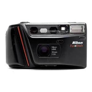 Nikon Fun Touch - 35mm f/3.5 - Película vintage - Cámara de disparo puntual de 35 mm